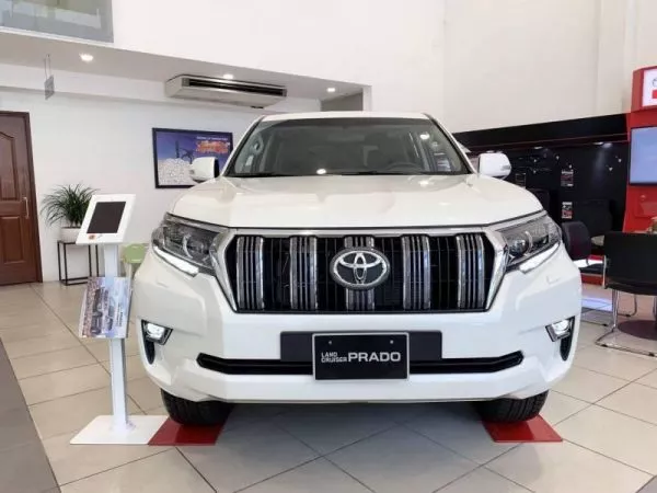 Giá lăn bánh Toyota Land Cruiser Prado - Khuyến mãi xe Toyota Land Cruiser Prado