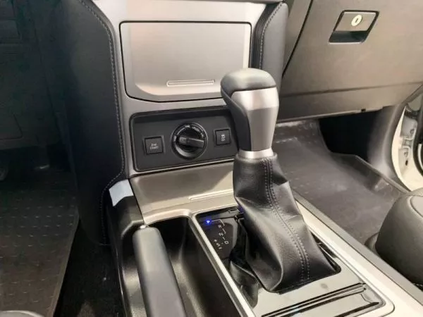 Giá lăn bánh Toyota Land Cruiser Prado - Khuyến mãi xe Toyota Land Cruiser Prado