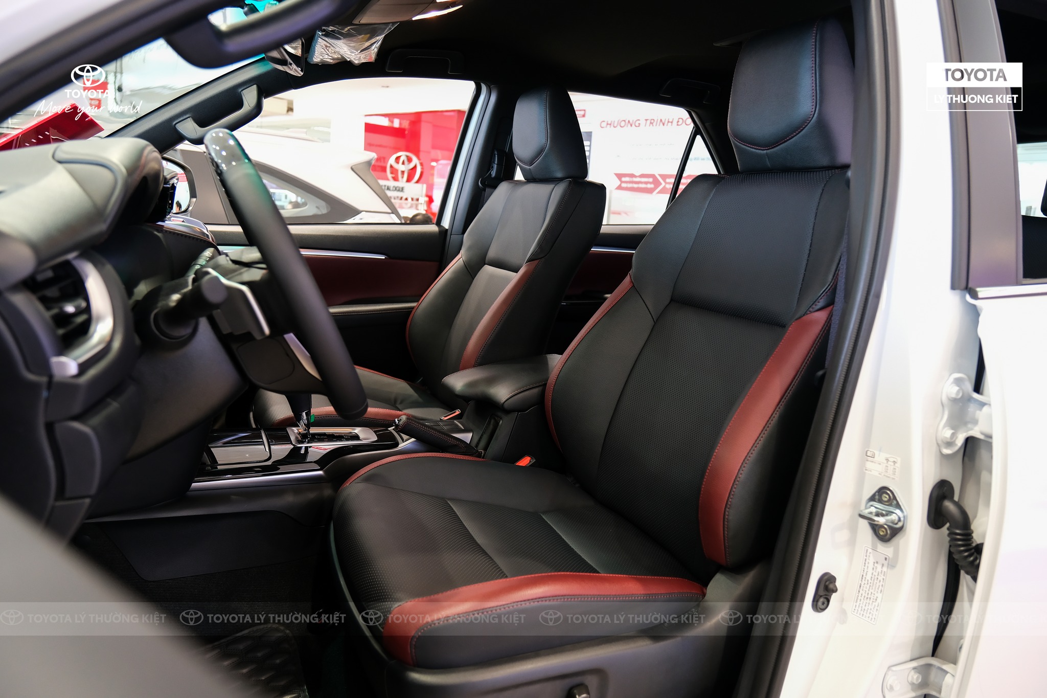Top 4 Mẫu Xe Suv Được Ưa Chuộng Năm 2024 Của Toyota