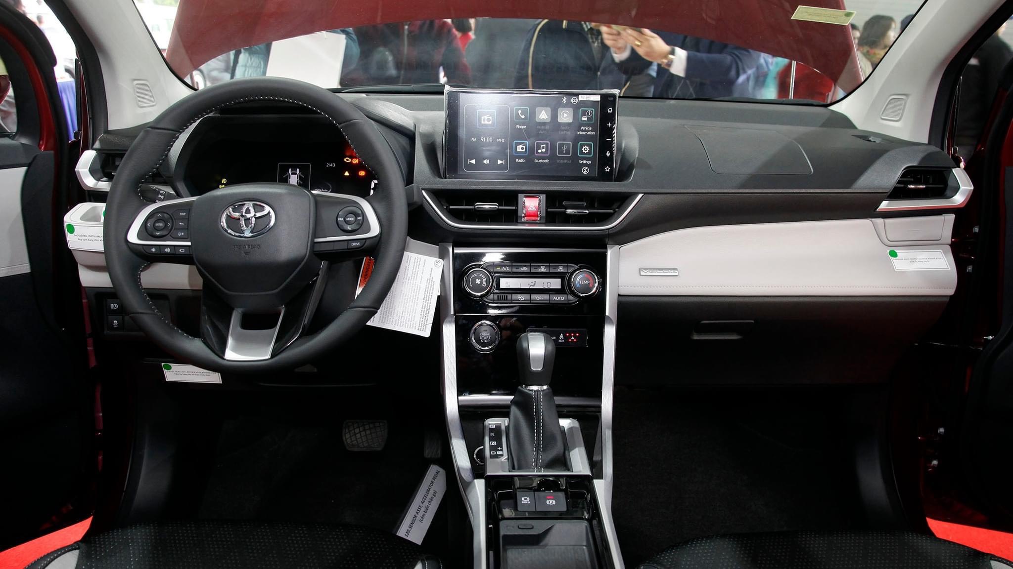 Toyota Veloz Cross, Avanza Lắp Ráp Tại Việt Nam Chính Thức Ra Mắt