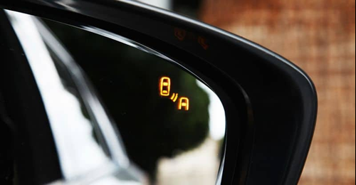 Hệ Thống Cảnh Báo Điểm Mù Bsm Trên Xe Ô Tô Là Gì?