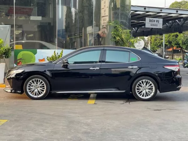 Toyota Camry 2.5Q 2019 - Ảnh 2