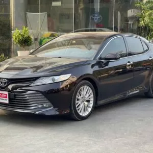 Toyota Camry 2.5Q 2020
