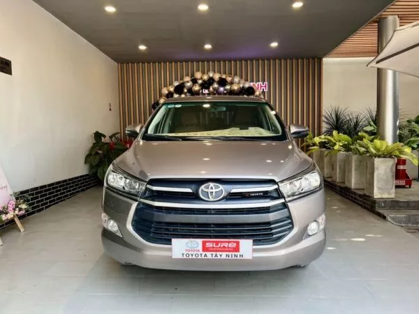 Toyota Innova 2.0E 2019